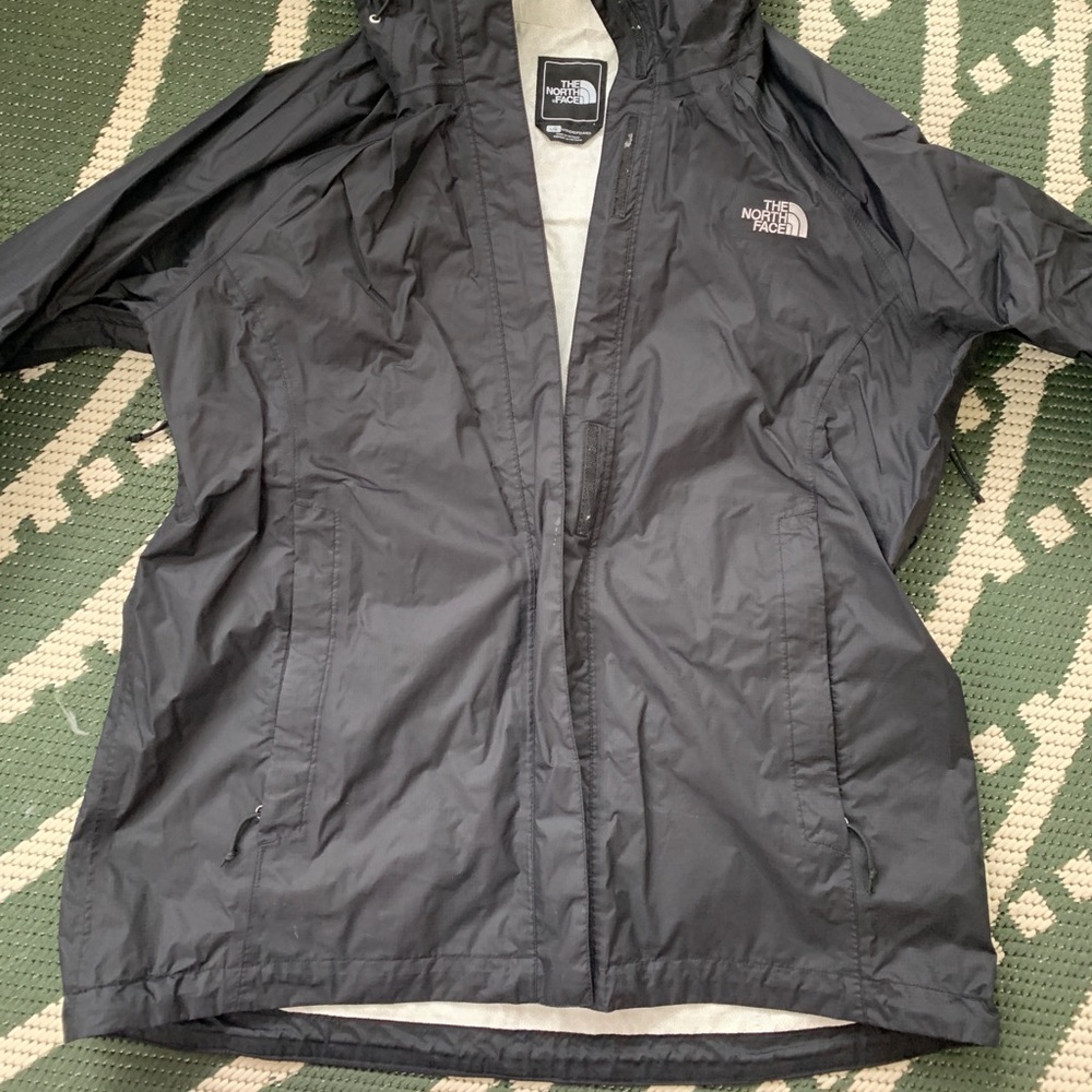 Northface Windbreaker / Rain Jacket